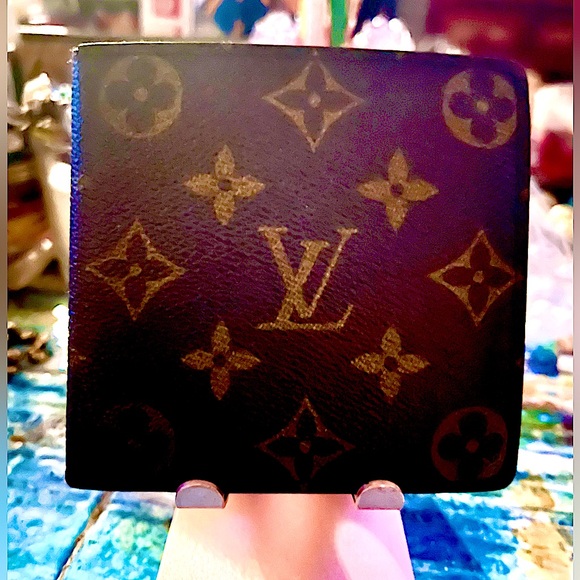 Louis Vuitton MEN’S vintage monogram bifold wallet - Picture 2 of 13